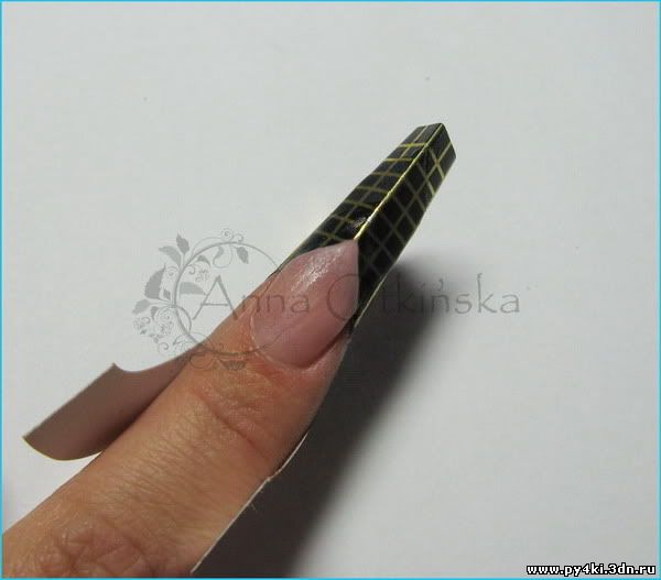 удлинение ногтевого ложе