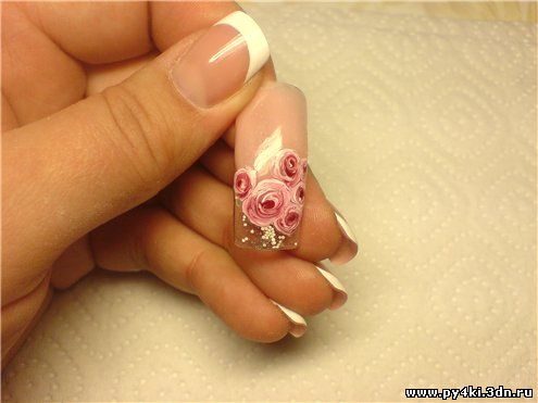 розы +на ногтях